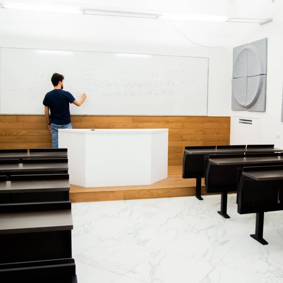 ipe-napoli-collegio-maschile-monterone-aule-studio-lavagna